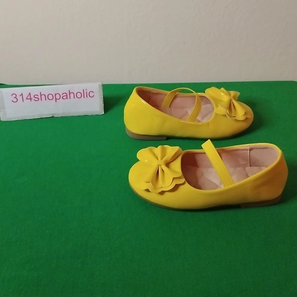 Toddler Girls Yellow Patent Leather Shoes With Bow